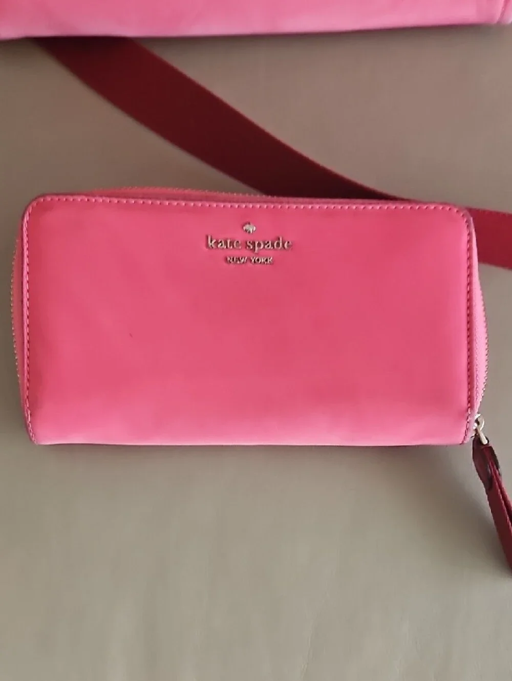 kate spade Pink Two-Tone Tote with Crossbody Strap And Matching Wallet - Picture 2 of 12